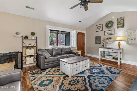 134 E Mohawk Dr, Flagstaff, AZ 86005 photo 7