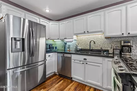 134 E Mohawk Dr, Flagstaff, AZ 86005 photo 10