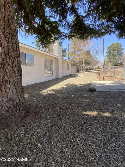 2713 Elder Dr, Flagstaff, AZ 86004