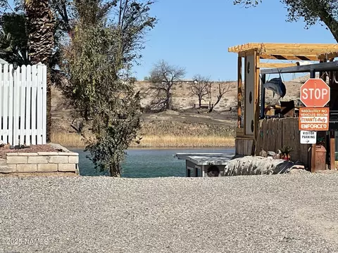 1151 Riverfront Dr #22, Bullhead City, AZ 86442