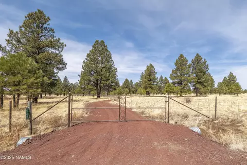 2700 Forrest Ranches Loop, Parks, AZ 86018 photo 8