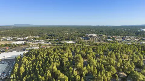 View/Area - 890 E David Dr, Flagstaff, AZ 86001 photo 2 of 2