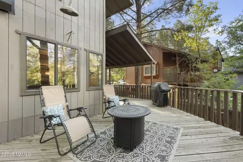 Exterior - 890 E David Dr, Flagstaff, AZ 86001 photo 1 of 4