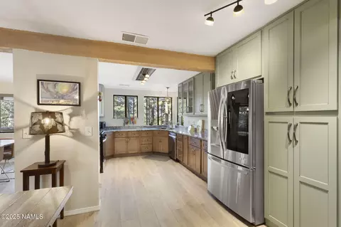 Kitchen - 890 E David Dr, Flagstaff, AZ 86001 photo 3 of 4