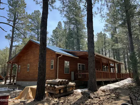 6617 Freedline Dr, Flagstaff, AZ 86001
