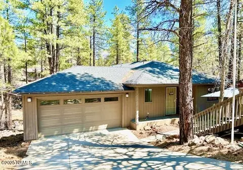39 E Oak Dr, Munds Park, AZ 86017