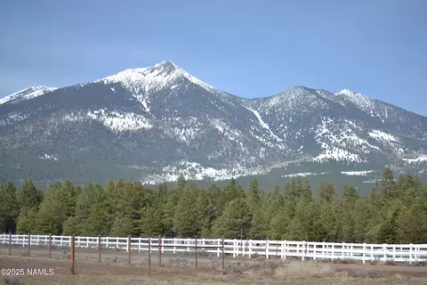 7199 N Snow Bowl Rd, Flagstaff, AZ 86001