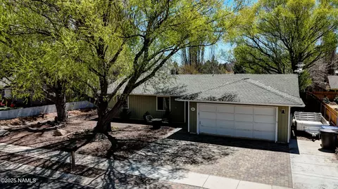 2011 N Deer Crossing Rd, Flagstaff, AZ 86004