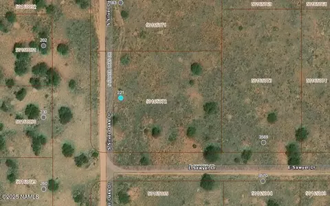221 S Silver Oaks Dr, Williams, AZ 86046