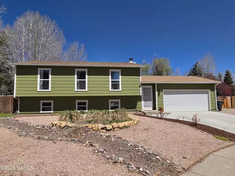 Exterior - 3930 E Thrush Ln, Flagstaff, AZ 86004 photo 3 of 19