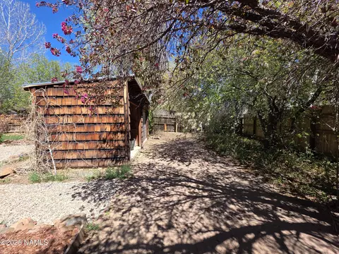 Exterior - 3930 E Thrush Ln, Flagstaff, AZ 86004 photo 11 of 19