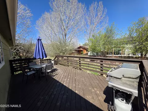 Exterior - 3930 E Thrush Ln, Flagstaff, AZ 86004 photo 9 of 19