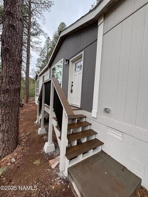 2452 Blue Gap Ovi, Flagstaff, AZ 86005