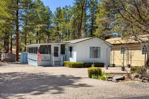 17320 Aspen Pl, Munds Park, AZ 86017