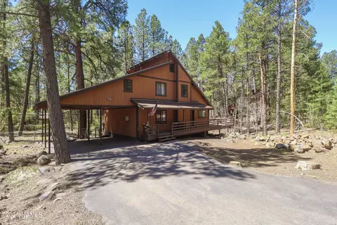 115 E Valley Pl, Munds Park, AZ 86017
