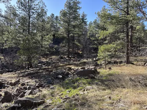 17486 S Mescalero Dr, Munds Park, AZ 86017
