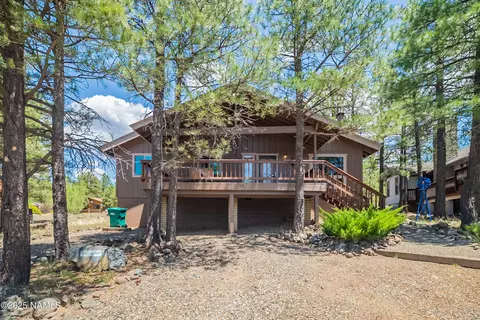 40 Campfire Trl, Munds Park, AZ 86017