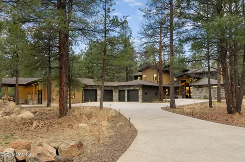 2554 T E Mccullough, Flagstaff, AZ 86005