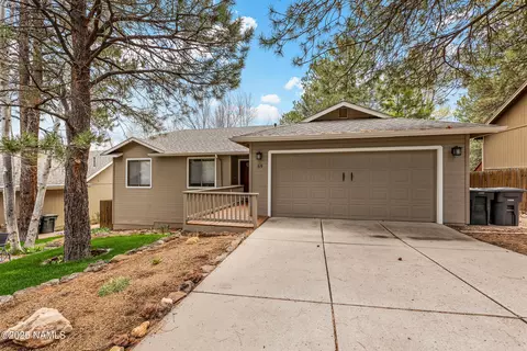 69 E Mohawk Dr, Flagstaff, AZ 86005 photo 3