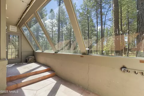 Exterior - 5241 E Mount Pleasant Dr, Flagstaff, AZ 86004 photo 3 of 9