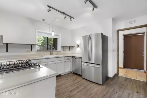 Kitchen - 5241 E Mount Pleasant Dr, Flagstaff, AZ 86004 photo 1 of 3