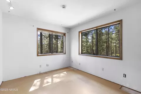 Bedroom - 5241 E Mount Pleasant Dr, Flagstaff, AZ 86004 photo 3 of 3