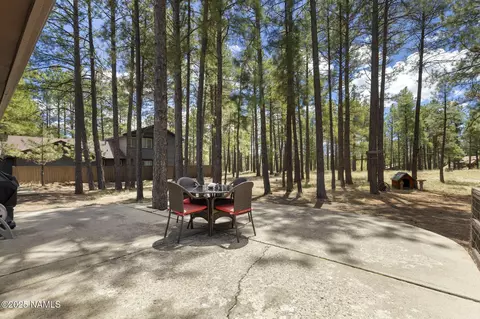 Exterior - 5115 E Mt Pleasant Dr, Flagstaff, AZ 86004 photo 8 of 10