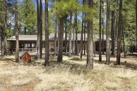 Exterior - 5115 E Mt Pleasant Dr, Flagstaff, AZ 86004 photo 6 of 10