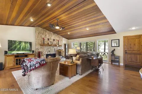Living - 5115 E Mt Pleasant Dr, Flagstaff, AZ 86004 photo 4 of 4