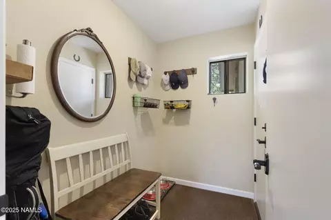 Entry Way - 5115 E Mt Pleasant Dr, Flagstaff, AZ 86004 photo 1 of 2