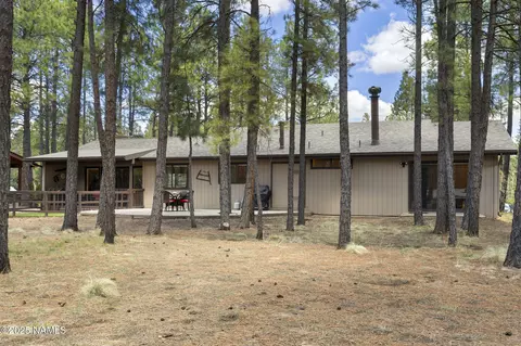 Exterior - 5115 E Mt Pleasant Dr, Flagstaff, AZ 86004 photo 7 of 10