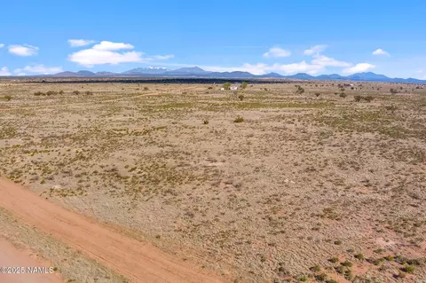 1118 E Vernon Rd, Williams, AZ 86046 photo 2