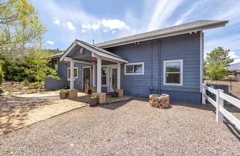 8841 E Rolling Thunder Dr, Flagstaff, AZ 86004