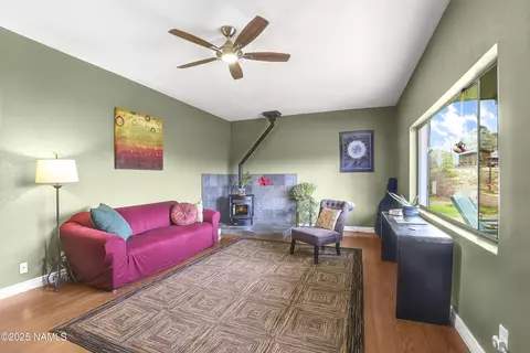 1362 W Cochran Ave, Flagstaff, AZ 86005 photo 3
