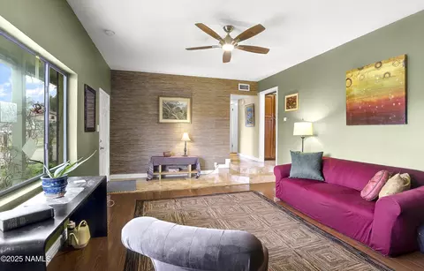 1362 W Cochran Ave, Flagstaff, AZ 86005 photo 2