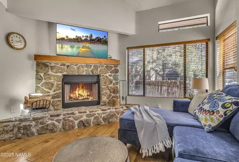 4003 N Goodwin Cir, Flagstaff, AZ 86004