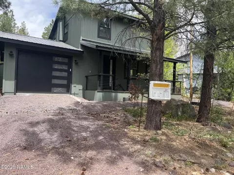 1300 E Cougar St, Munds Park, AZ 86017