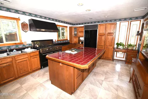 Kitchen - 733 S 3rd St, Williams, AZ 86046 photo 3 of 5