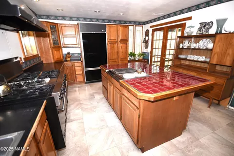 Kitchen - 733 S 3rd St, Williams, AZ 86046 photo 4 of 5