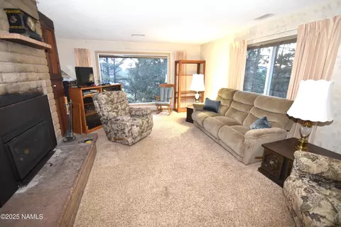 Living - 733 S 3rd St, Williams, AZ 86046 photo 1 of 3