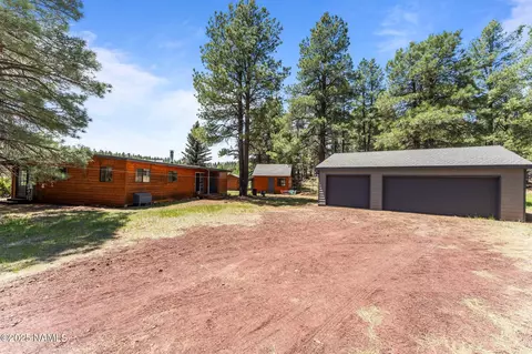 5735 White Tail Ln, Flagstaff, AZ 86005