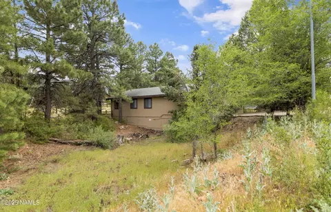 Exterior - 4316 E Broken Rock Loop, Flagstaff, AZ 86004 photo 4 of 6