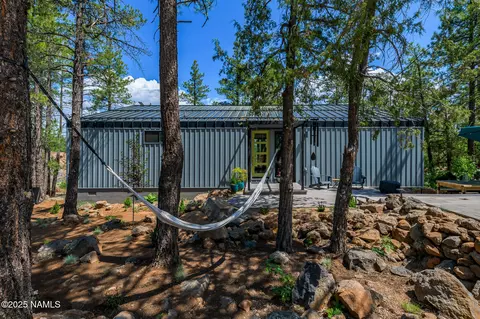 125 E Navajo Rd, Munds Park, AZ 86017