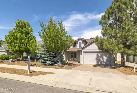 1060 N Pine Cliff Dr, Flagstaff, AZ 86001