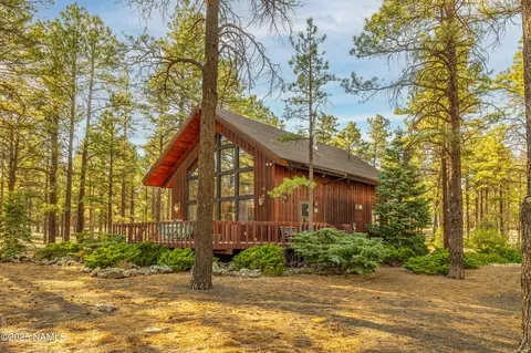 7780 Pine Country Ln, Flagstaff, AZ 86004