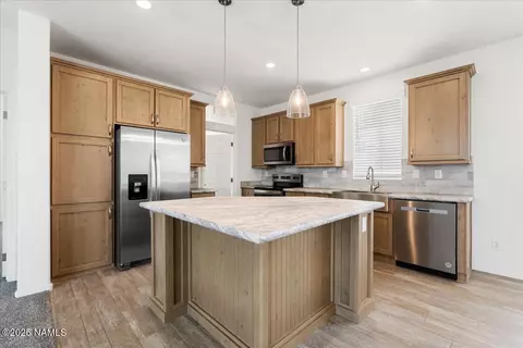 11230 E Putnum Dr, Mayer, AZ 86333 photo 10