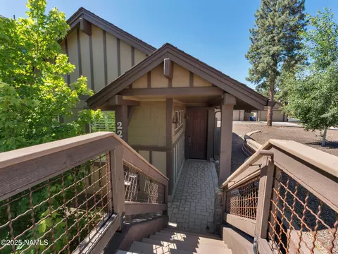2236 W Mission Timber Cir, Flagstaff, AZ 86001