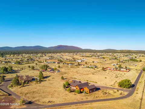 View/Area - 7507 Deville Ln, Flagstaff, AZ 86004 photo 2 of 5