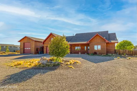 7507 Deville Ln, Flagstaff, AZ 86004