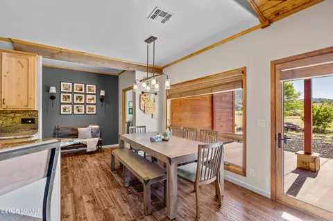 Dining - 7507 Deville Ln, Flagstaff, AZ 86004 photo 2 of 2